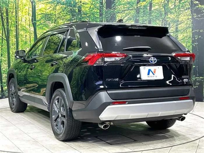 Toyota RAV4 2022 — миниатюра 5