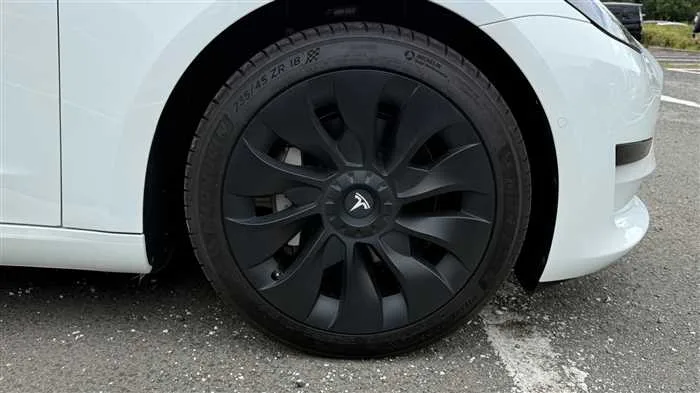 Tesla Motors Others RWD 2022 — миниатюра 2