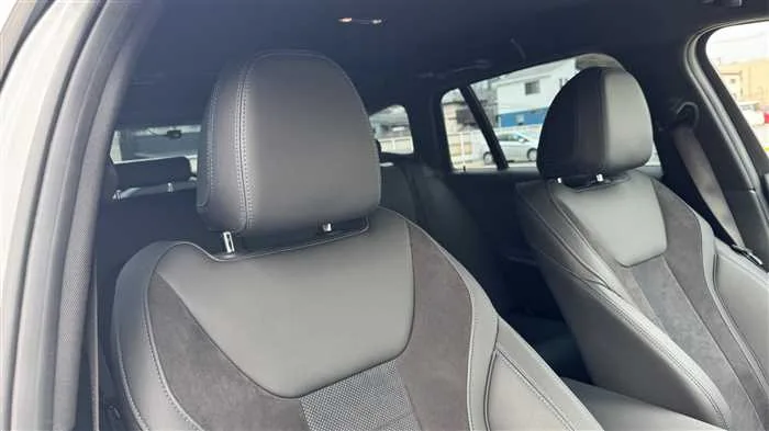 BMW 3 Series 320d xDrive M 2023 — миниатюра 2