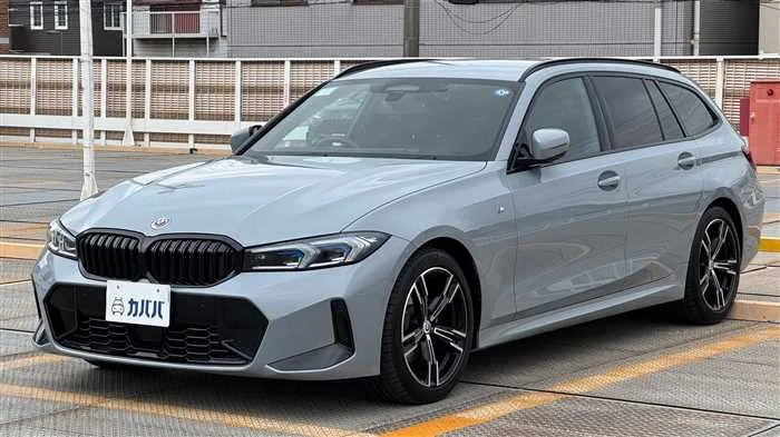 BMW 3 Series 320d xDrive M 2023 — фото 1, купить с доставкой в Москву