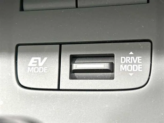 Toyota Harrier Hybrid 2024 — миниатюра 5