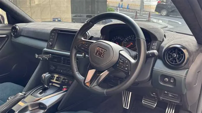 Nissan Nissan GT-R T 2024 — миниатюра 2