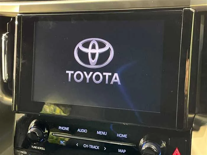 Toyota Alphard Hybrid 2022 — миниатюра 2