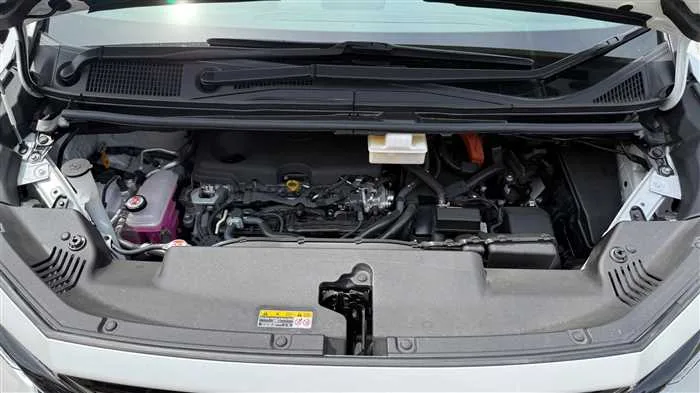 Toyota Vellfire Z 4WD 2024 — миниатюра 3