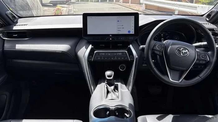 Toyota Harrier Hybrid Z 2024 — миниатюра 2