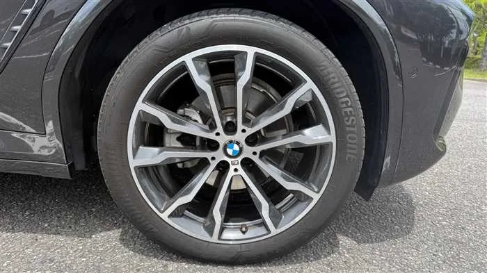 BMW X4 xDrive 20d M 2024 — миниатюра 5