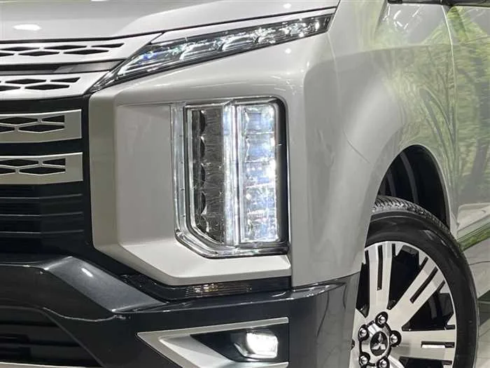 Mitsubishi Delica D:5 2024 — миниатюра 5
