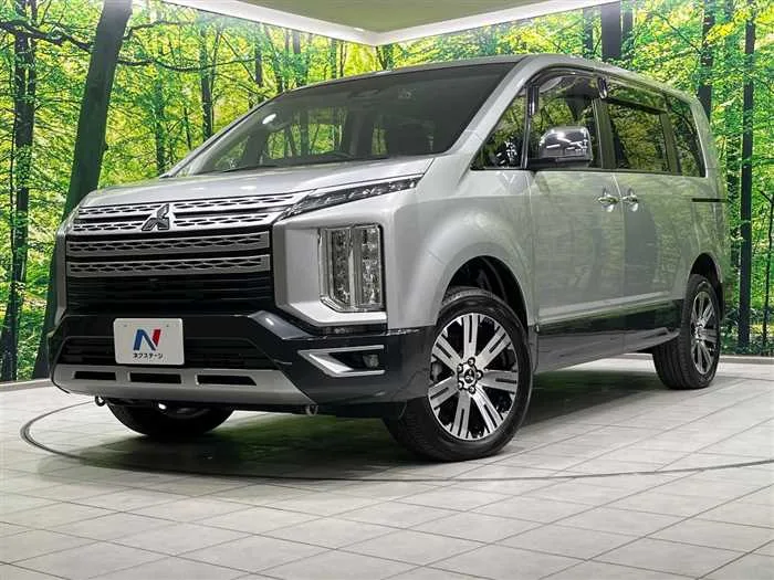 Mitsubishi Delica D:5 2024 — фото 1, купить с доставкой в Москву