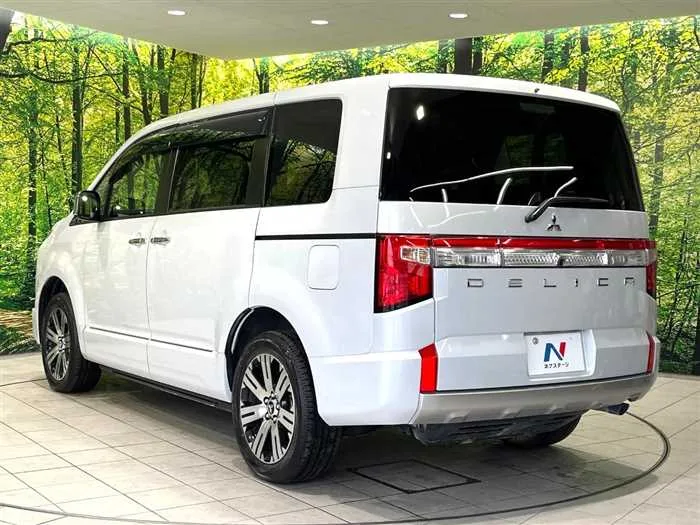 Mitsubishi Delica D:5 2024 — миниатюра 5