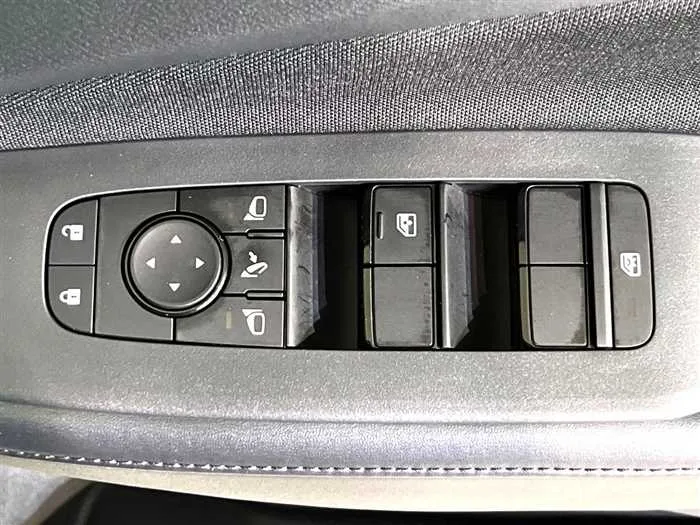 Nissan Note 2023 — миниатюра 5