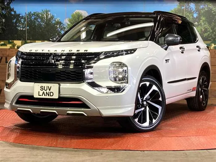 Mitsubishi OUTLANDER PHEV 2022 — фото 1, купить с доставкой в Москву