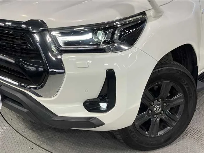 Toyota Hilux 2022 — миниатюра 3
