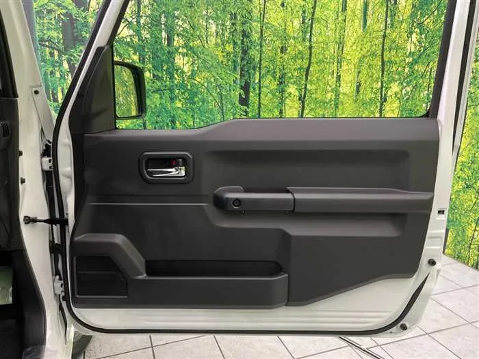 Suzuki Jimny 2025 — миниатюра 2