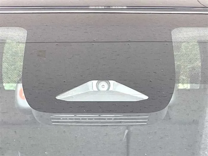 Toyota Sienta 2023 — миниатюра 2