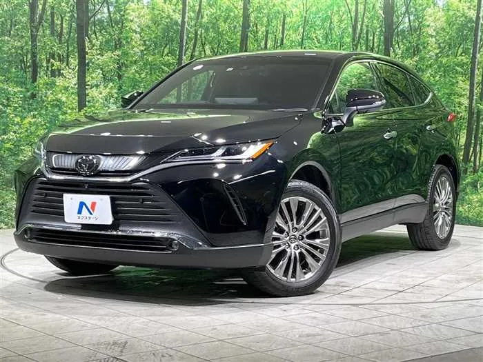 Toyota Harrier 2022 — фото 1, купить с доставкой в Москву
