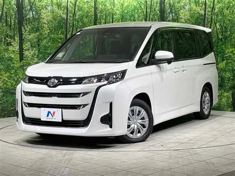 Toyota Noah 2024 купить в Москве