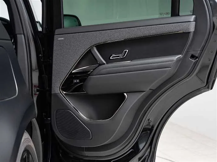 Land Rover Range Rover Sport 2025 — миниатюра 5