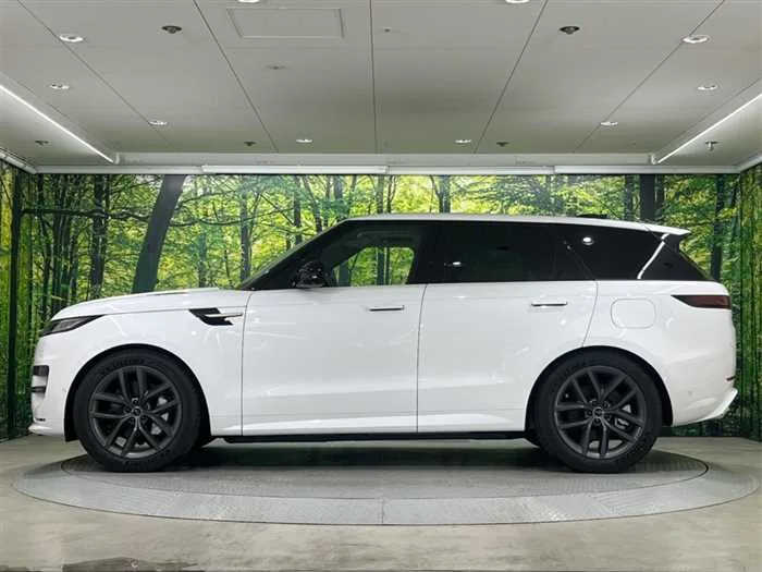 Land Rover Range Rover Sport 2025 — миниатюра 3