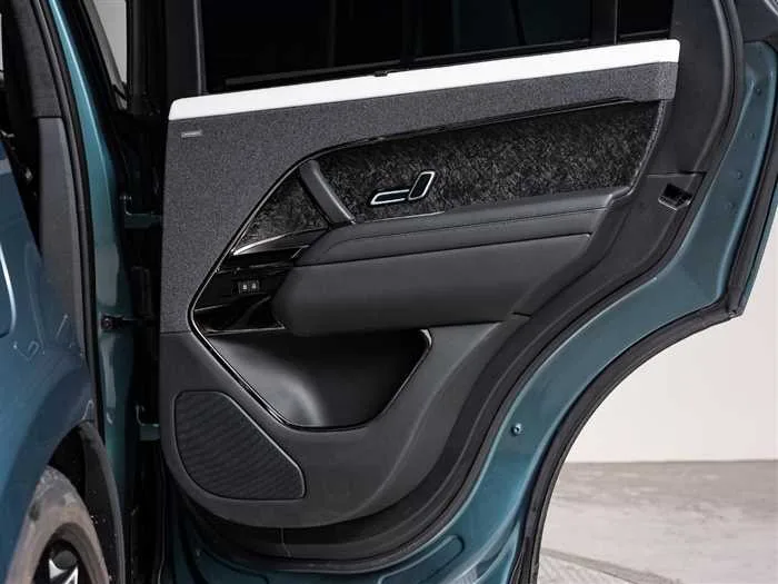 Land Rover Range Rover Sport 2023 — миниатюра 5