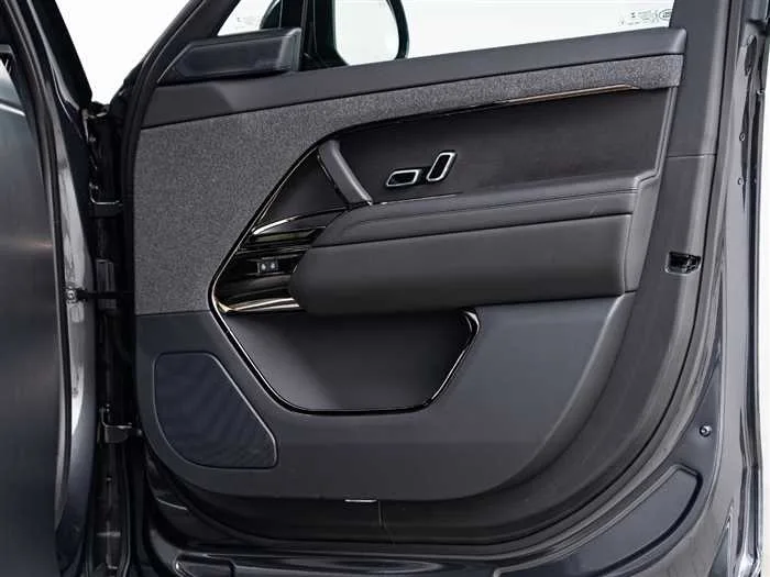 Land Rover Range Rover Sport 2025 — миниатюра 3