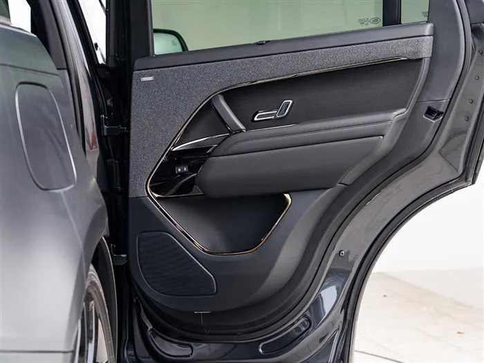 Land Rover Range Rover Sport 2025 — миниатюра 5