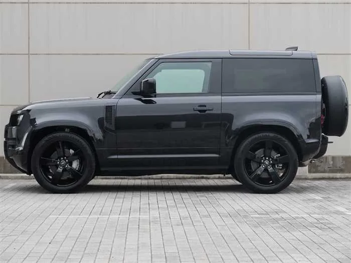 Land Rover Defender 2025 — миниатюра 3