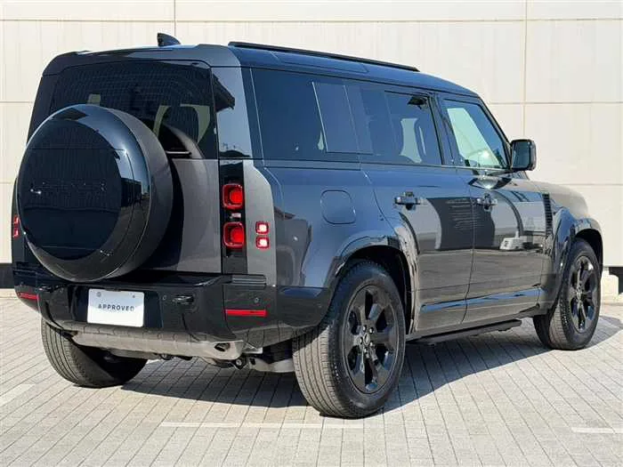 Land Rover Defender 2025 — миниатюра 3