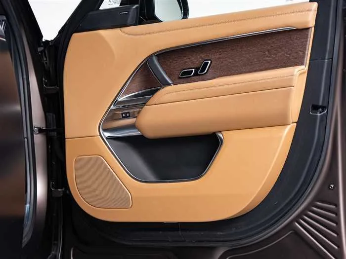Land Rover Range Rover 2023 — миниатюра 3