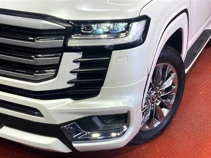 Toyota Land Cruiser 2023 — миниатюра 3