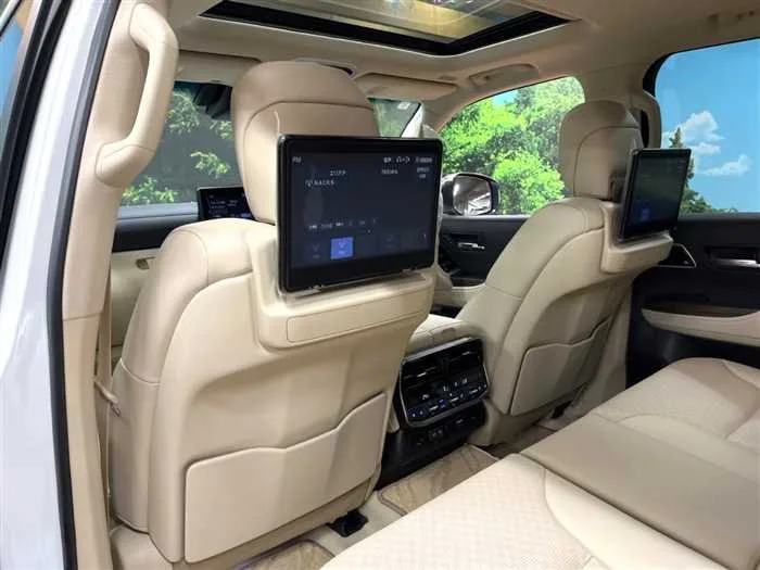 Toyota Land Cruiser 2023 — миниатюра 3