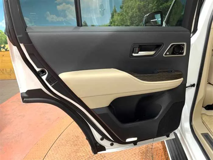 Toyota Land Cruiser 2023 — миниатюра 5