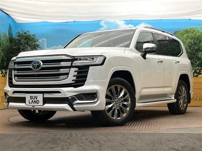 Toyota Land Cruiser 2023 — фото 1, купить с доставкой в Москву