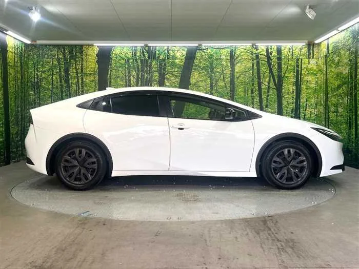 Toyota Prius 2023 — миниатюра 5