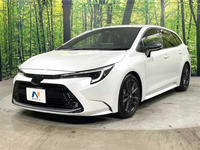 Toyota Corolla Sedan 2024 — миниатюра 2