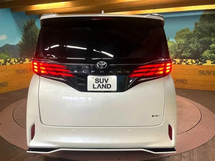 Toyota Alphard Hybrid 2024 — миниатюра 2