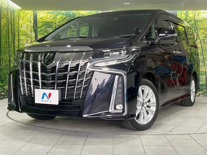 Toyota Alphard 2022 — фото 1, купить с доставкой в Москву