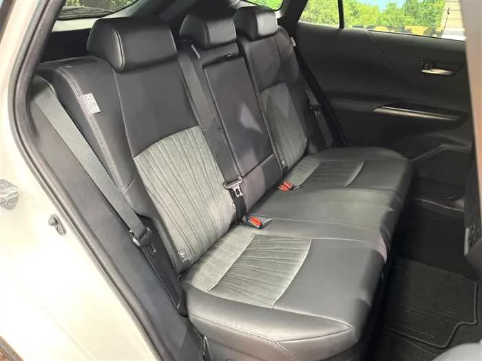 Toyota Harrier Hybrid 2023 — миниатюра 3