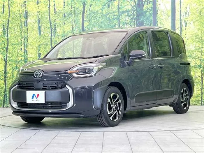 Toyota Sienta 2025 — миниатюра 2