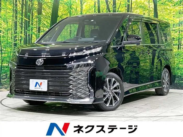 Toyota Voxy 2023 — миниатюра 4