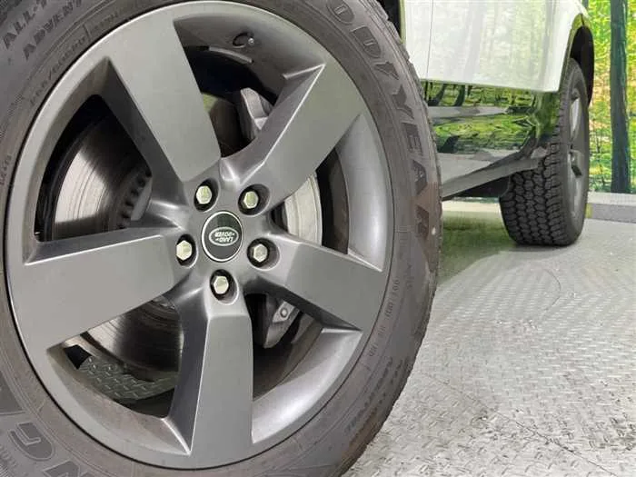 Land Rover Defender 2025 — миниатюра 4