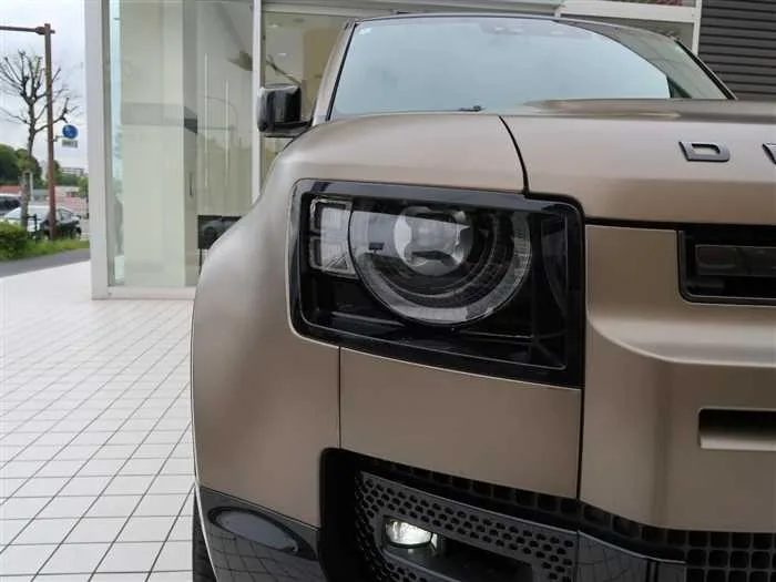 Land Rover Defender 2024 — миниатюра 5