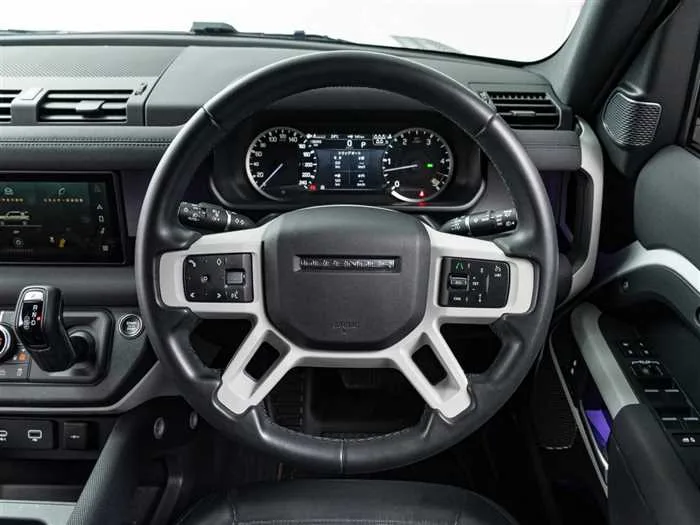 Land Rover Defender 2023 — миниатюра 5