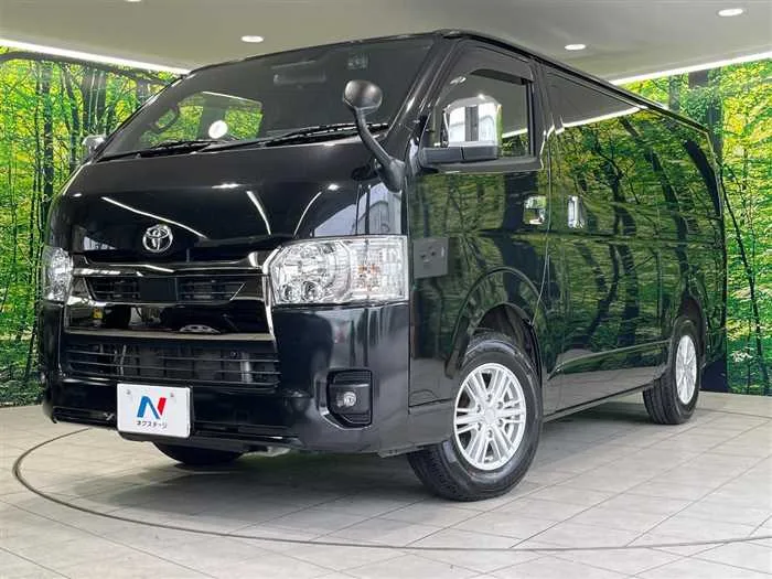 Toyota Hiace Van 2023 — фото 1, купить с доставкой в Москву