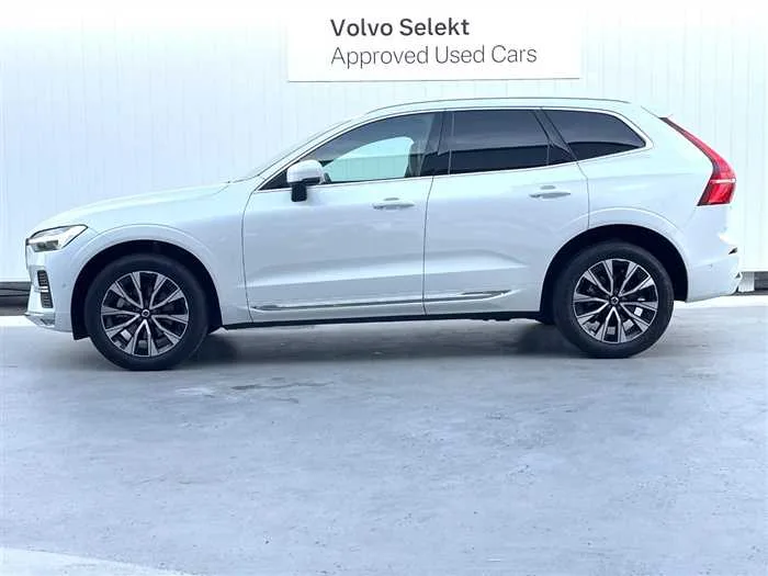 Volvo XC60 2022 — миниатюра 5