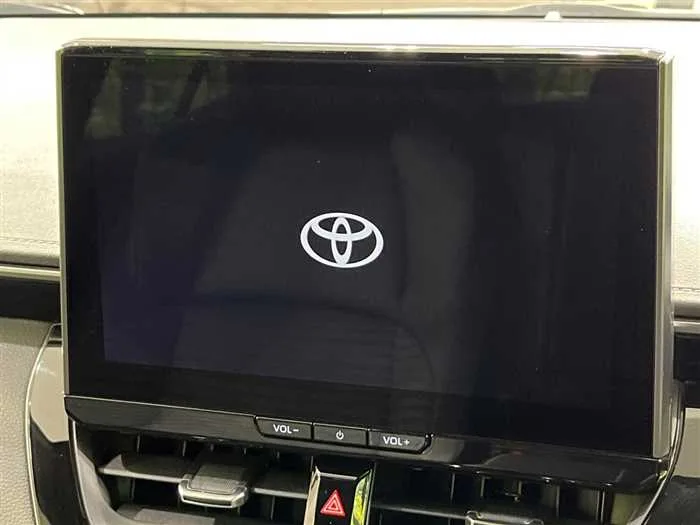 Toyota Corolla Sedan 2024 — миниатюра 2