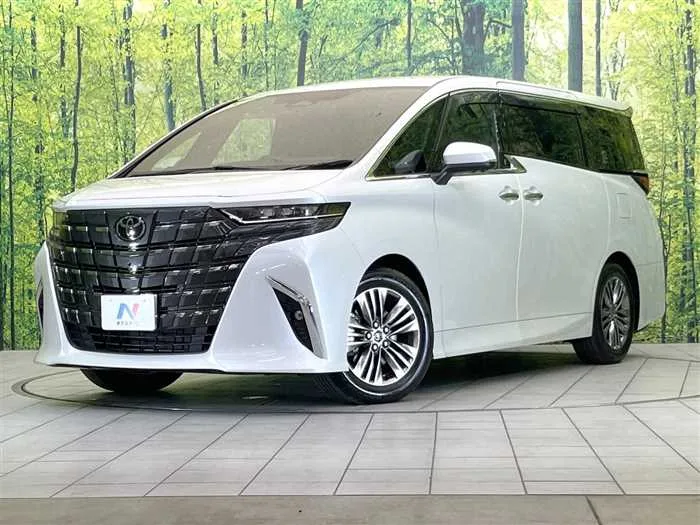 Toyota Alphard Hybrid 2023 — фото 1, купить с доставкой в Москву