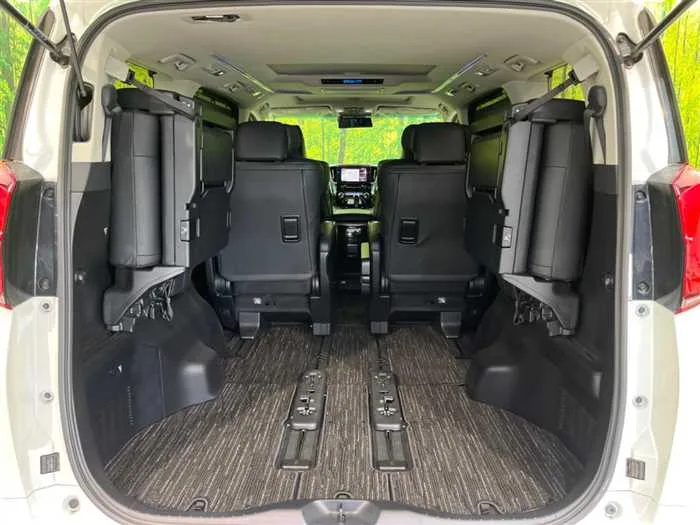 Toyota Alphard 2022 — миниатюра 2