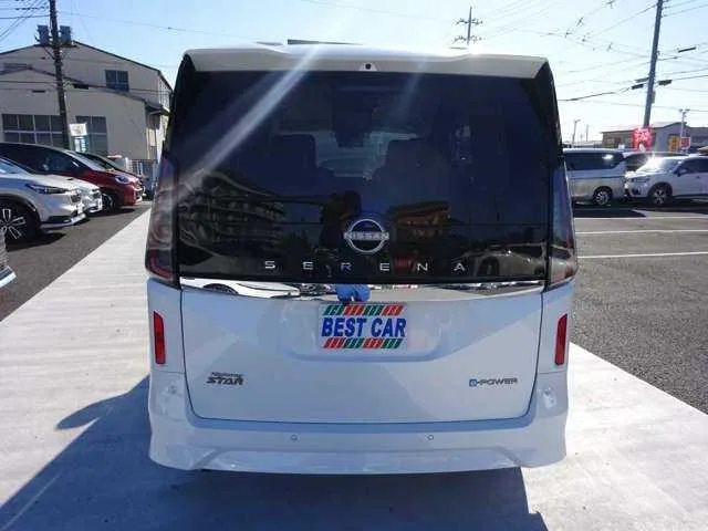Nissan Serena 1.4 e-POWER HighwayStarV 2025 — миниатюра 2
