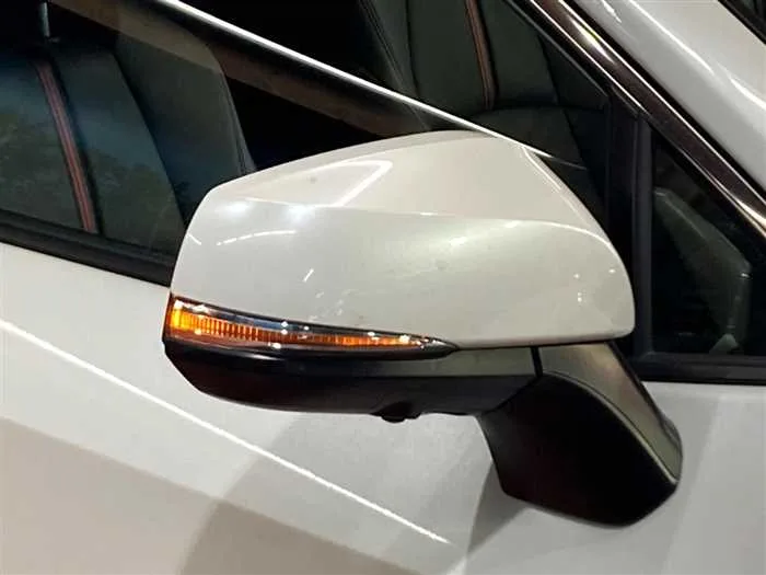 Toyota RAV4 2023 — миниатюра 5