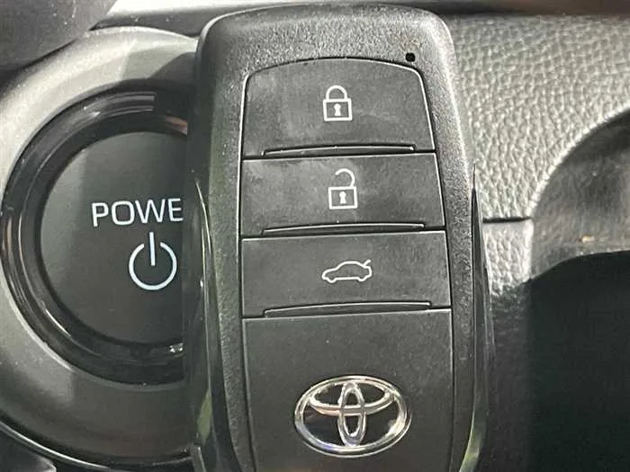 Toyota Crown 2023 — миниатюра 2